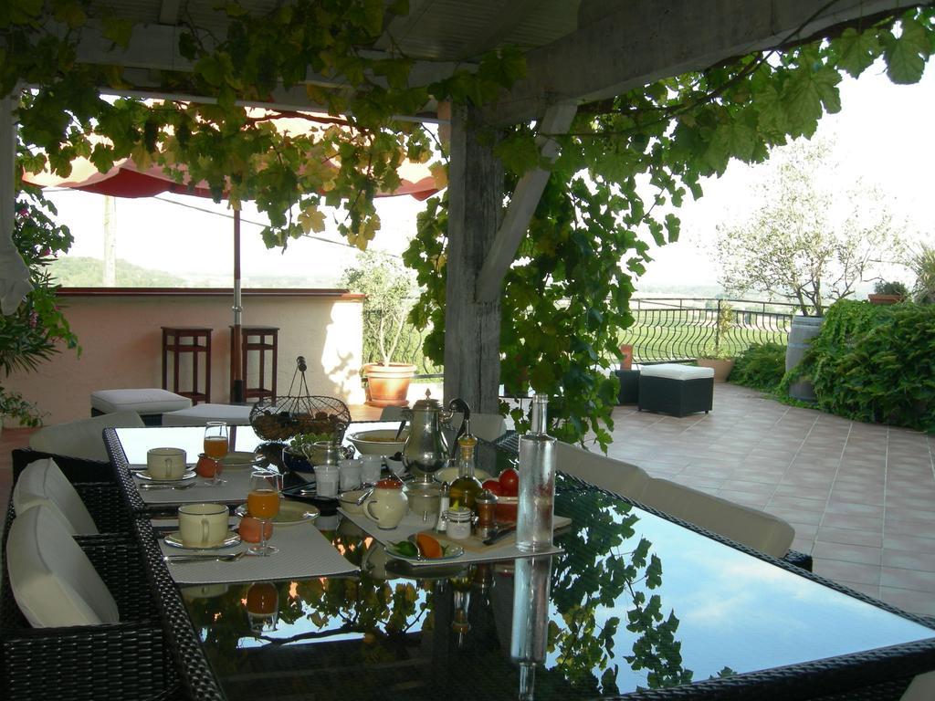 Les Gues Rivieres Bed and Breakfast Pujols  Exteriör bild